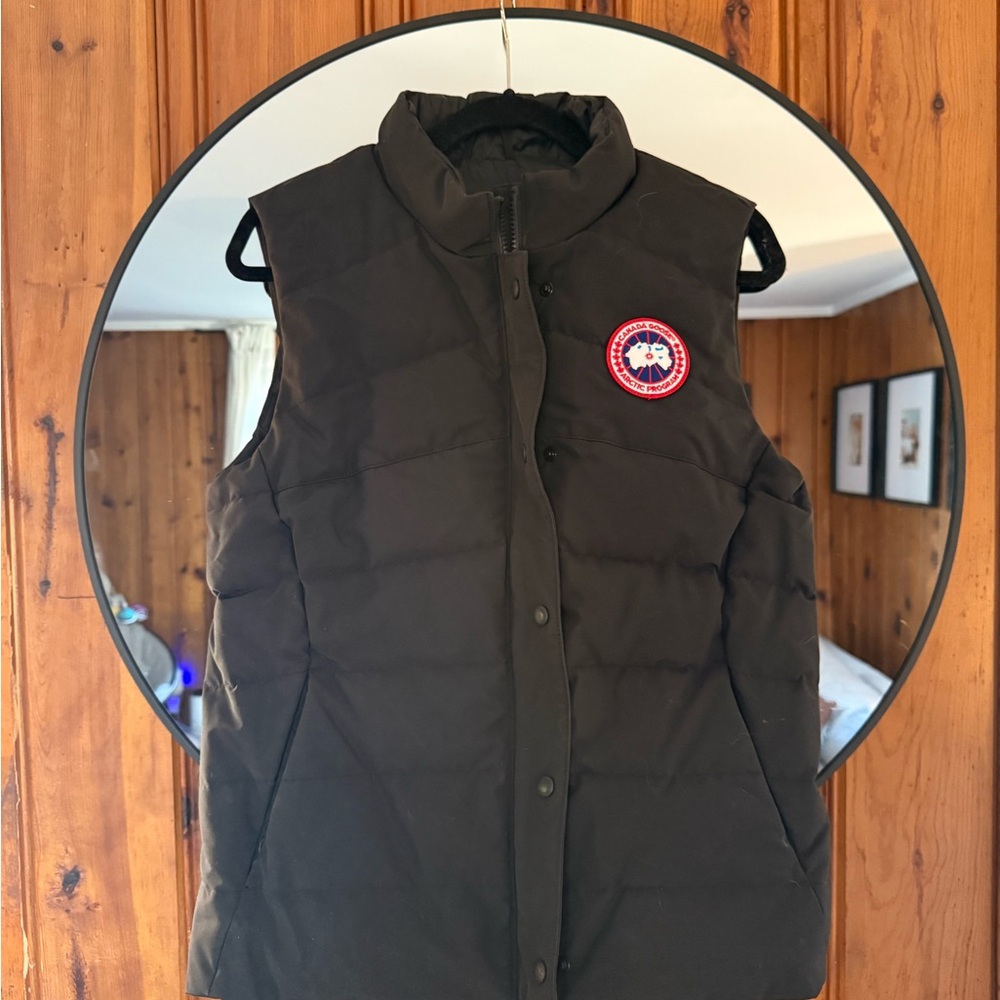 Canada Goose Black Puffer Vest